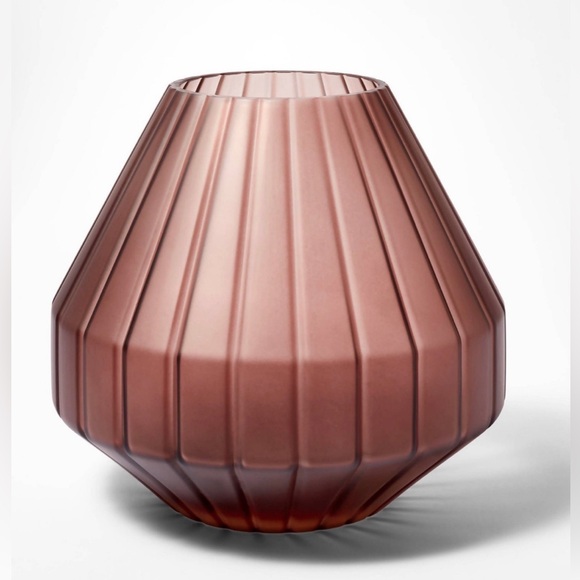 NWT Fluted Glass Vase - Threshold designed with Studio McGee - Picture 1 of 7